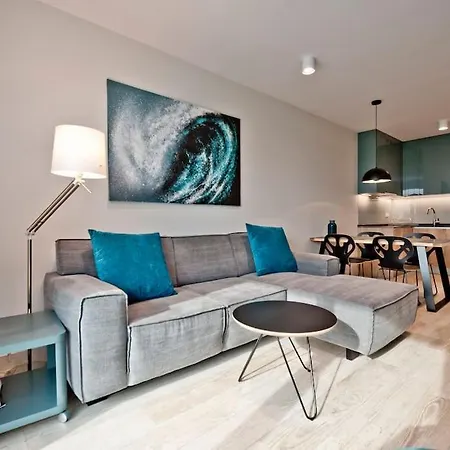 Апартаменты Nad Zatoka Z Ogrodkiem Ястарня